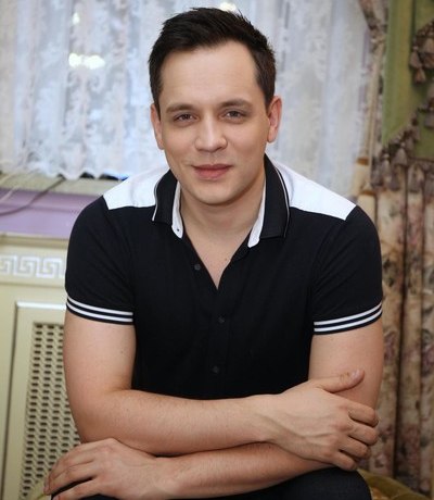 Александр Асташенок о постельных сценах: &laquo;Я начинаю хотеть партнершу. Для меня это измена&raquo;