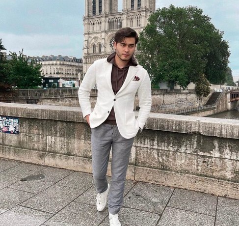 Как быстро прошла любовь. Димаш Адилет расстался с победительницей шоу &laquo;Холостяк&raquo;