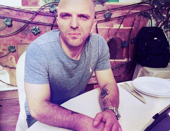 &laquo;Роль небольшого говнюка я смог бы сыграть&raquo;: Александр Шоуа мечтает сняться в кино