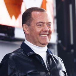 Дмитрий Медведев уверен, что покинувшие Россию музыканты будут возвращаться