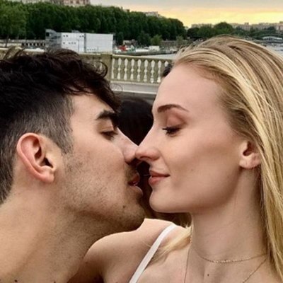 Софи Тернер стала дважды мамой