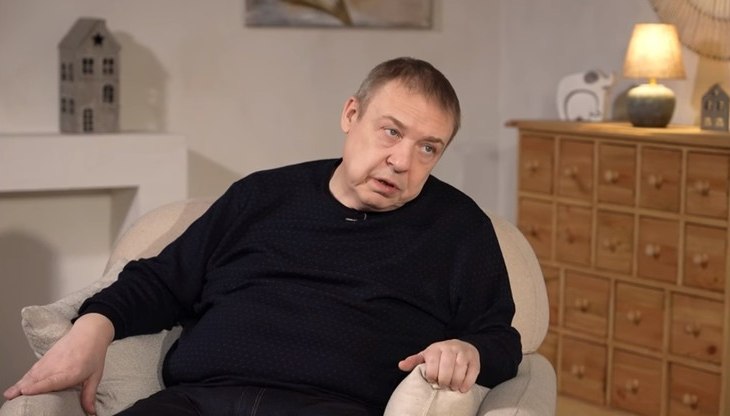 Александр Семчев: «Внуки живут не на Марсе, но видел их лишь на фото. Не екнуло!» Александр Семчев: «Внуки живут не на Марсе, но видел их лишь на фото. Не екнуло!»