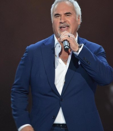 &laquo;Начинаем работать!&raquo;: переживший тонну хейта Валерий Меладзе вышел из тени