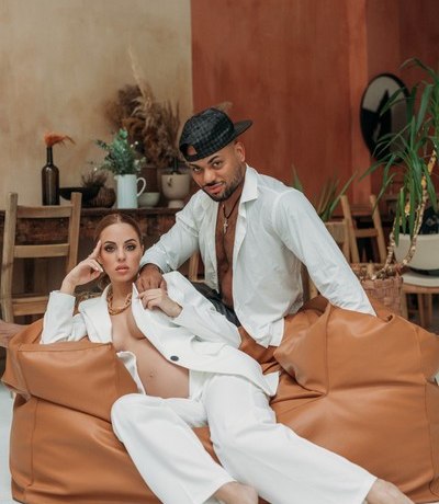 В отношениях с Мондезиром все хорошо: Ефременкова показала шикарную фотосессию с любимым