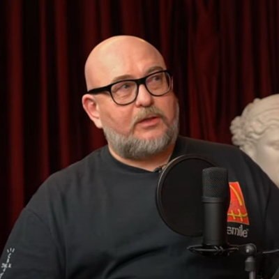 Обзор: «Александр Войтинский. Он создал группы «Тату», «Звери» и снял фильм «Елки» Обзор: «Александр Войтинский. Он создал группы «Тату», «Звери» и снял фильм «Елки»