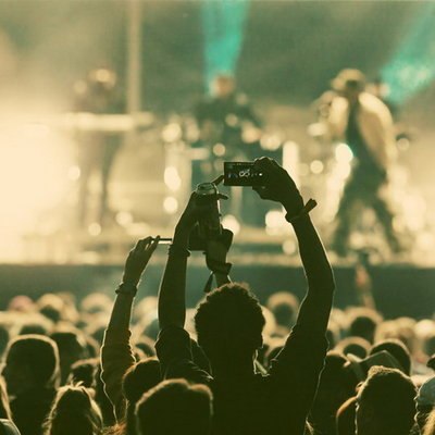 Роспотребнадзор отменил все ограничения в концертных залах и кинотеатрах