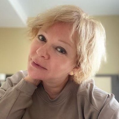 Елена Валюшкина: &laquo;Дети сейчас &ndash; это моя главная забота и тревога&raquo;
