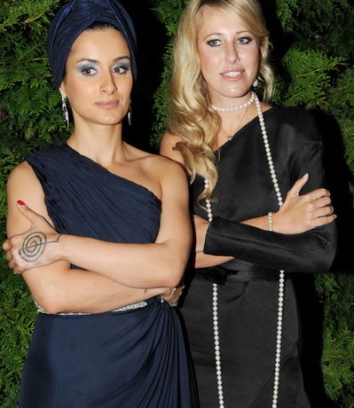 Ксения Собчак снова задела Тину Канделаки: &laquo;Она ворует у меня новости&raquo;