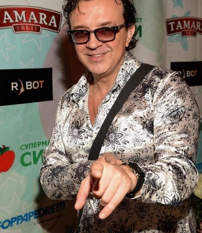 Рома Жуков обижен на детей: &laquo;Очень неприятно, когда тебя воспринимают как кошелек&raquo;