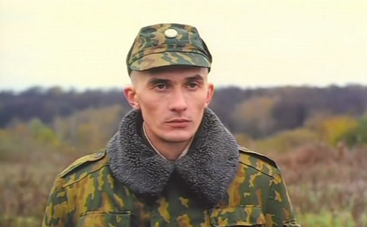 Наркология, &laquo;белочка&raquo; и тремор. Звезда &laquo;ДМБ&raquo; Петр Коршунков лечится от алкогольной зависимости