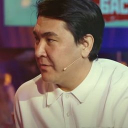 Азамат Мусагалиев ответил на &laquo;Вопрос ребром&raquo; про похмельные съемки и психологические проблемы