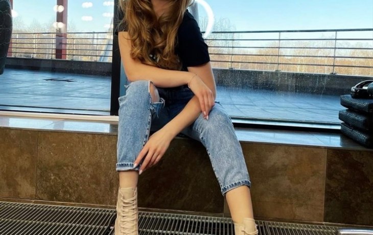 &laquo;Вторая Ани Лорак&raquo;: украинскую певицу Яну Соломко травят свои за жизнь в Москве