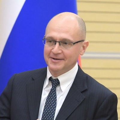 Сергей Кириенко заявил о выделении миллиарда рублей на поддержку попавших под санкции деятелей культ