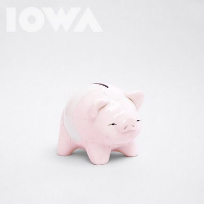 IOWA пытается себя склеить в &laquo;Свинке-копилке&raquo;