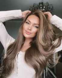 Евгения Феофилактова: &laquo;У блогеров агония. Разыгрывают трусы, машины, резко беременеют&raquo;
