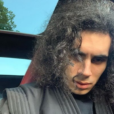 &laquo;Винтажный&raquo; концерт Косты Лакосты перенесен на лето