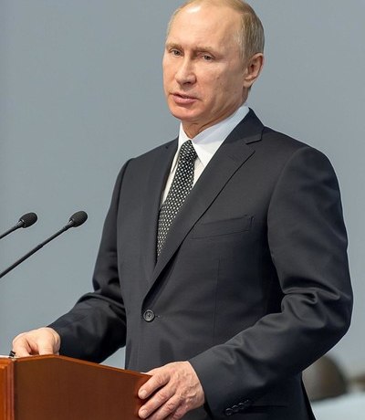 Владимир Путин на пасхальной службе в храме Христа Спасителя. Онлайн-трансляция