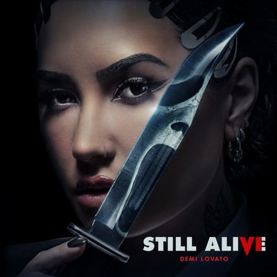 Деми Ловато сразилась с Призрачным лицом в клипе &laquo;Still Alive&raquo;