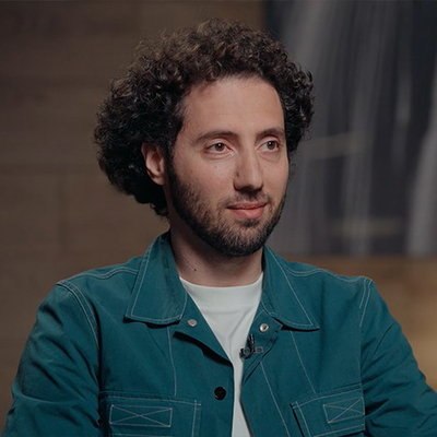 Дмитрий Романов и Слава Комиссаренко рассказали про комиков во время спецоперации Дмитрий Романов и Слава Комиссаренко рассказали про комиков во время спецоперации