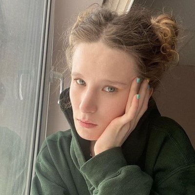 Монеточка отменила тур по России, потому что &laquo;жизнь остановлена&raquo;