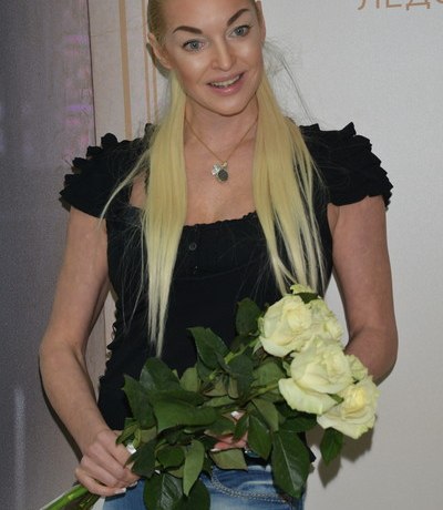 21-летний ухажер Анастасии Волочковой: &laquo;Я написал ей, наши встречи стали регулярными&raquo;