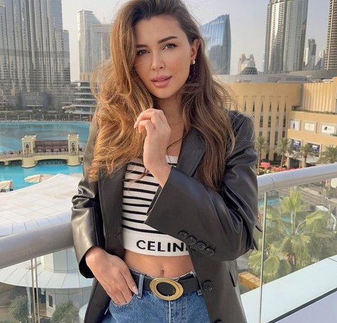 Анна Заворотнюк рассказала, как семья отметит день рождения мамы