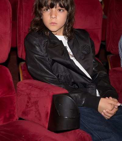 Сотня шаров, поздравления от звезд и роскошный фейерверк: Мартин Киркоров отметил 10-летие