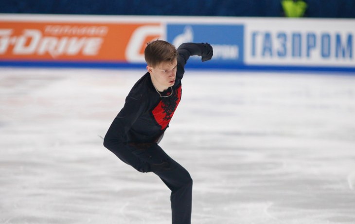 Семененко выписался из больницы после страшного удара об лед: &laquo;Я дома, не снимайте с меня коньки!&raquo;