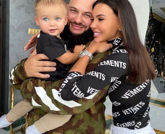 Сын Джигана и Оксаны Самойловой попал в больницу с температурой 40