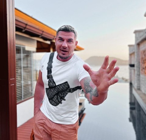 Курбана Омарова отпустили из итальянского отделения полиции