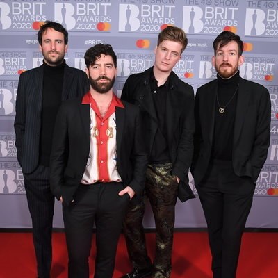 Foals решили отменить концерт в Москве после трех переносов
