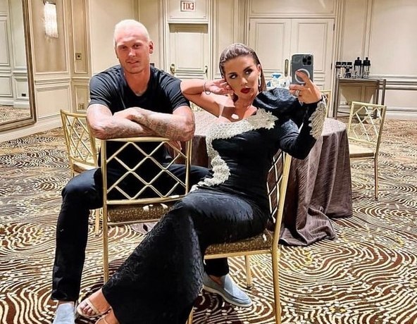 Анна Седокова: &laquo;Полгода с мужем собирали себя по крупицам. Мы до сих пор проходим испытания как пара