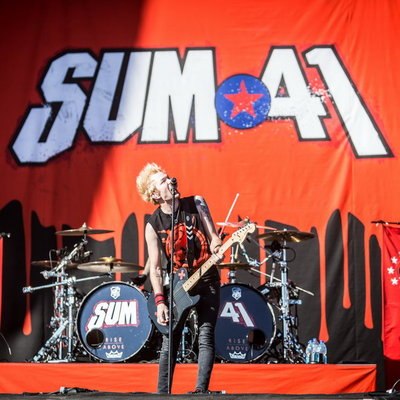 Sum 41 выпустят двойной альбом &laquo;Heaven And Hell&raquo;