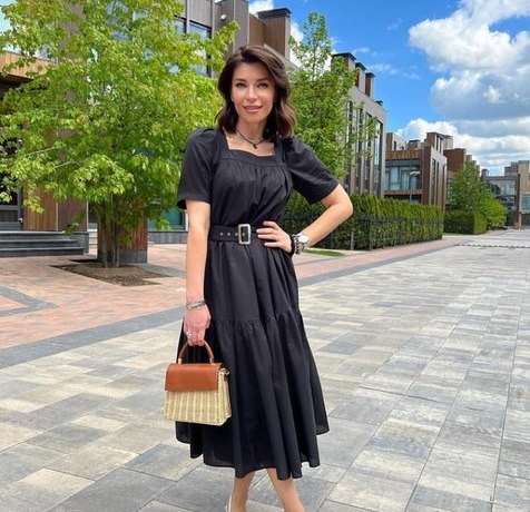 Волкова в ужасе от сервиса в Турции, а Карпович отбивается от обвинений в худобе. Соцсети звезд